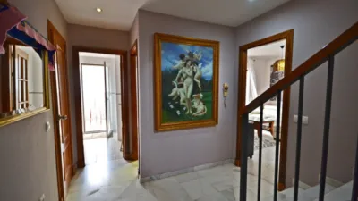 Single-family home at Avenida Cañada Honda, No. 2 photo 8