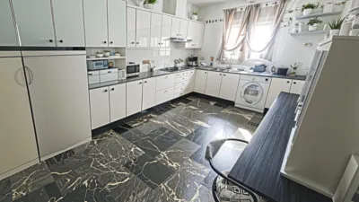 House in Eixample-Sant Oleguer photo 8