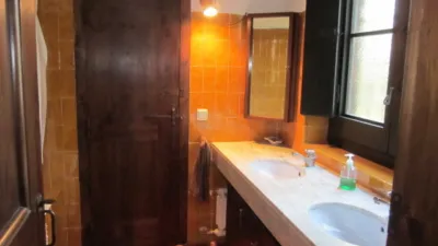 Rustic Finca on Carrer del Doctor Trueta photo 26