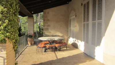 Rustic Finca on Carrer del Doctor Trueta photo 12