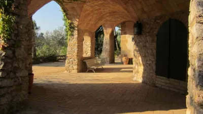 Rustic Finca on Carrer del Doctor Trueta photo 5
