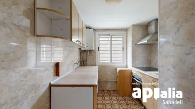 Apartment in Badia del Vallès photo 8