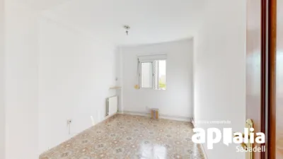 Apartment in Badia del Vallès photo 12