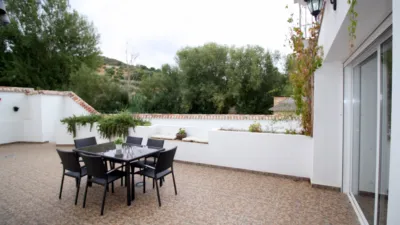 Chalet en venta en Calle de Pablo Neruda, Alcalá del Valle de 380.000 €