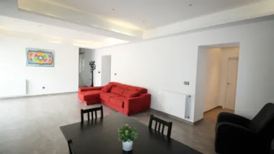 Chalet en venta en Calle de Pablo Neruda, Alcalá del Valle de 380.000 €