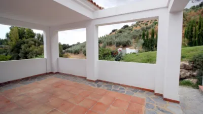 Chalet en venta en Calle de Pablo Neruda, Alcalá del Valle de 380.000 €
