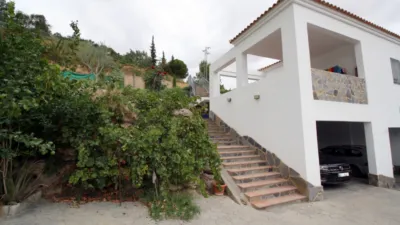 Chalet en venta en Calle de Pablo Neruda, Alcalá del Valle de 380.000 €
