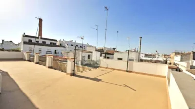 House in the Centre photo 6