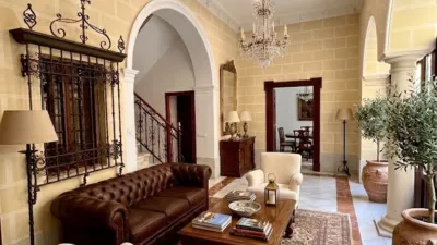 House in the Centre photo 2