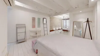Loft-style apartment on Calle de Trinitarios photo 12