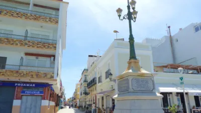 Piso en venta en Calle de Isaac Peral, cerca de Calle de Agustina de Aragón, Centro-Zona Playas (Chipiona) de 260.000 €