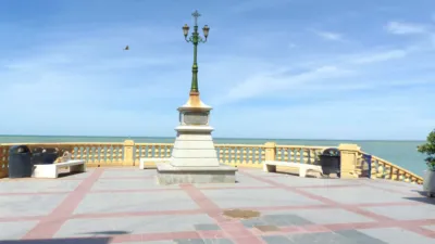 Piso en venta en Calle de Isaac Peral, cerca de Calle de Agustina de Aragón, Centro-Zona Playas (Chipiona) de 260.000 €