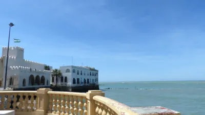 Piso en venta en Calle de Isaac Peral, cerca de Calle de Agustina de Aragón, Centro-Zona Playas (Chipiona) de 260.000 €