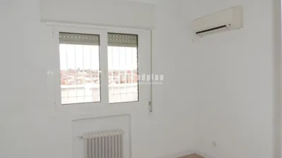 Ático en alquiler en Calle Doctor Esquerdo, cerca de Calle Valderribas - Imagen 4