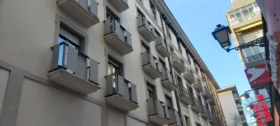 Piso en alquiler en Calle de José Pardo Sastrón, 3, Casco Antiguo (Zaragoza Capital) de 890 €<span>/mes</span>