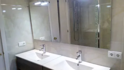 Apartment on Carrer de Joan Maragall photo 22