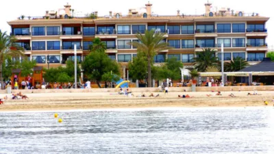 Piso en alquiler en Carrer Illa de Xipre, El Coll d'en Rabassa (Distrito Platja de Palma. Palma de Mallorca) de 3.100 €<span>/mes</span>