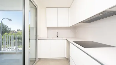 Piso en alquiler en Calle Margalida Jofre, Número 1, La Teulera (Distrito Ponent. Palma de Mallorca) de 2.800 €<span>/mes</span>