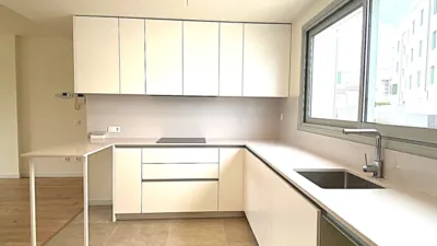 Piso en alquiler en Calle Margalida Jofre, Número 1, La Teulera (Distrito Ponent. Palma de Mallorca) de 2.950 €<span>/mes</span>
