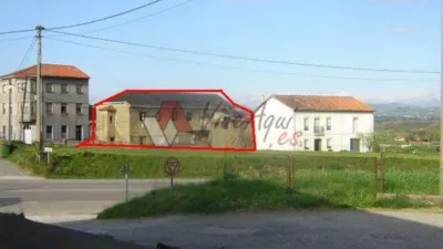 Nave comercial en venta en Parcela Industrial Para Equipamientos, Con 2 Casas y 2 Naves., Granda-Tiñana-Hevia (Siero) de 160.000 €