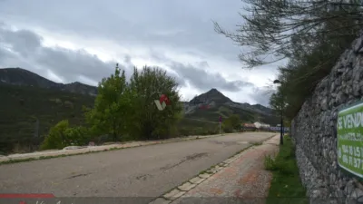 Terreno en venta en Calle Saliencias, Número Sn, Puerto de San Isidro (Puebla de Lillo) de 55.000 €