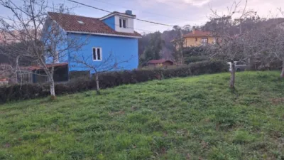 Terreno en venta en Pis, Pis (Colunga) de 45.000 €