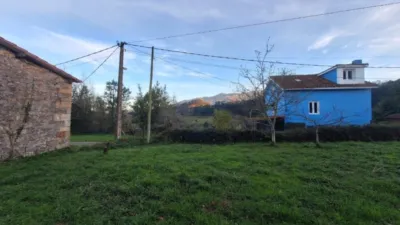 Terreno en venta en Pis, Pis (Colunga) de 45.000 €