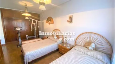 Apartment on Calle de la República Argentina photo 24