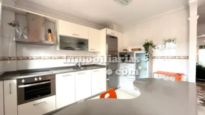 Chalet adosado en venta en Calle Samano, Sámano (Castro Urdiales) de 405.000 €