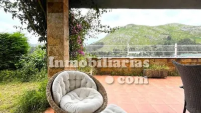 Chalet adosado en venta en Calle Samano, Sámano (Castro Urdiales) de 405.000 €
