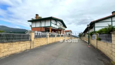 Chalet adosado en venta en Calle Samano, Sámano (Castro Urdiales) de 405.000 €