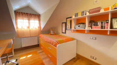 Semi-detached chalet on Puente Street photo 22