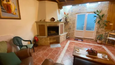Semi-detached chalet on Chinchapapa Street photo 64