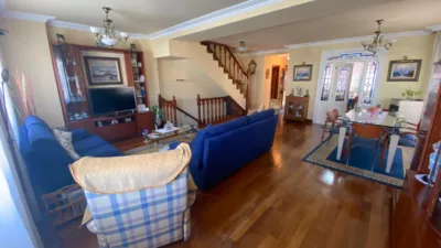 Semi-detached chalet on Chinchapapa Street photo 20