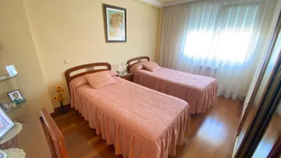 Semi-detached chalet on Chinchapapa Street photo 43
