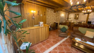 Semi-detached chalet on Chinchapapa Street photo 53