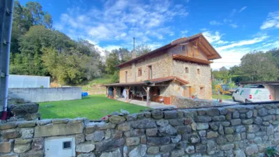 Detached house on Calle Samano photo 5