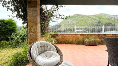 Chalet adosado en venta en Calle Cerrillo Sámano, Sámano (Castro Urdiales) de 405.000 €