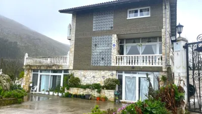 Single-family house on Calle Samano photo 9