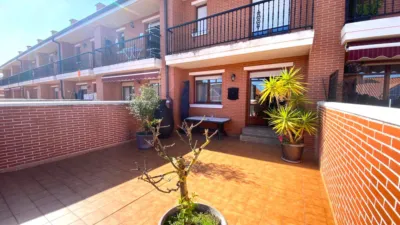 Semi-detached chalet on Monte Cerredo Street photo 56