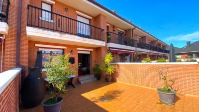 Semi-detached chalet on Monte Cerredo Street photo 57