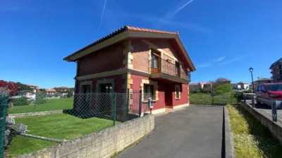 Casa en venta en Calle Islares - Vista 4