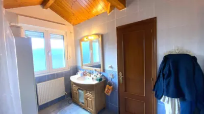 Semi-detached chalet on Mioño Street photo 32