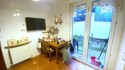 Semi-detached chalet on Mioño Street photo 10