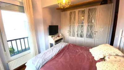 Semi-detached chalet on Mioño Street photo 25