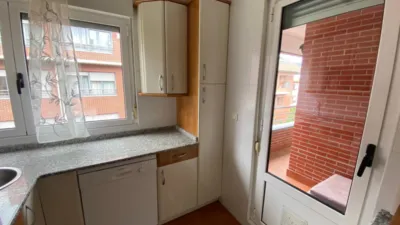 Apartment on Leonardo Rucabado Street photo 18