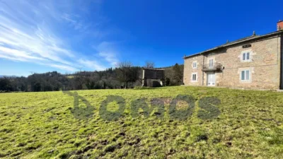Single-family home on Castelo Street photo 6