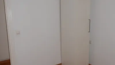 Apartment on the 2nd floor in Pamplona's Ensanche. photo 17
