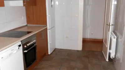 Apartment on the 2nd floor in Pamplona's Ensanche. photo 5