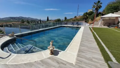 Chalet on Calle El Romeral photo 2